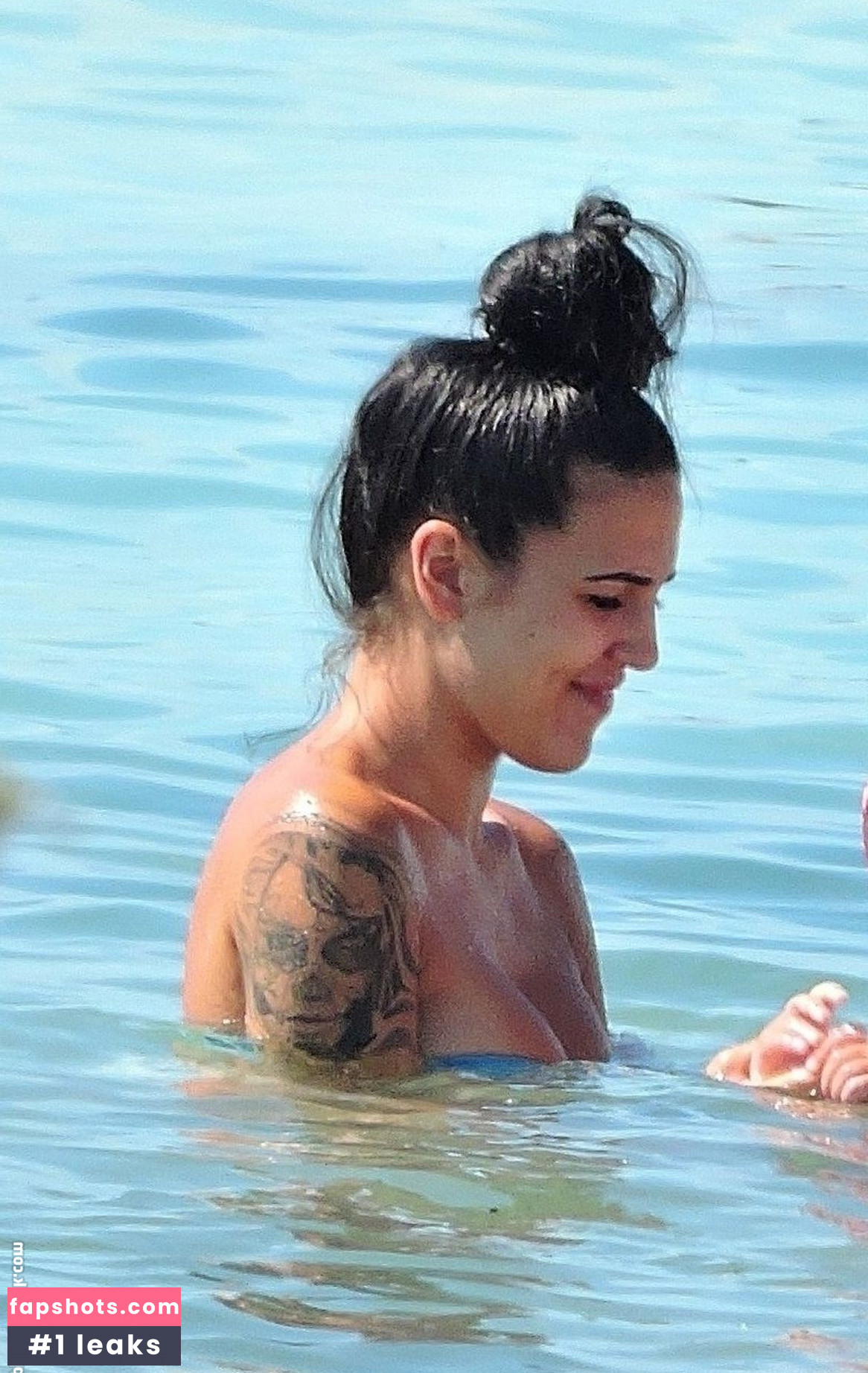 Elena Miras gallery photo #86