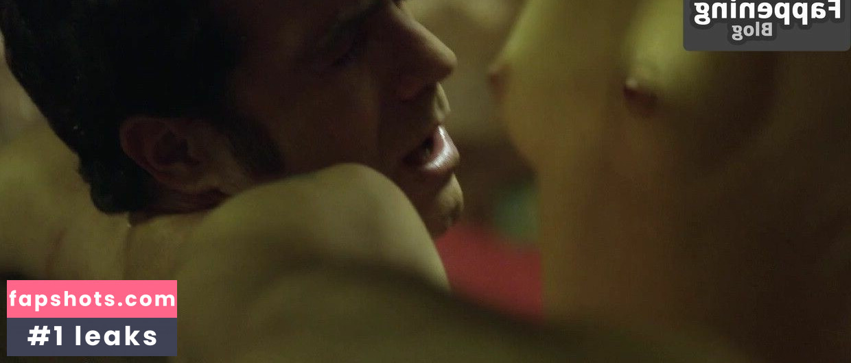 Elena Radonicich gallery photo #3