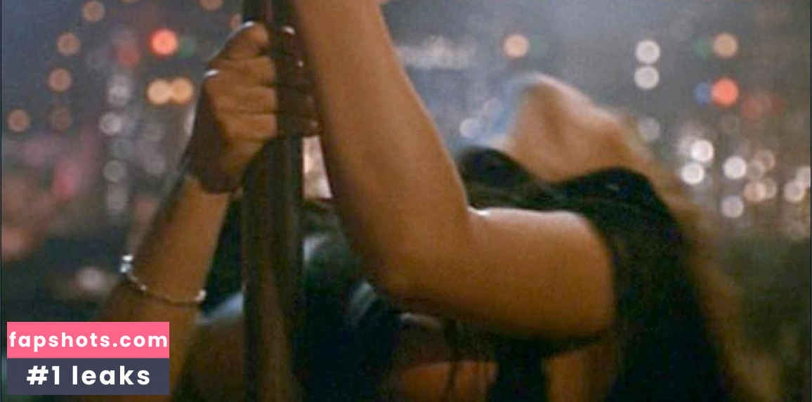 Elena Sahagun gallery photo #11