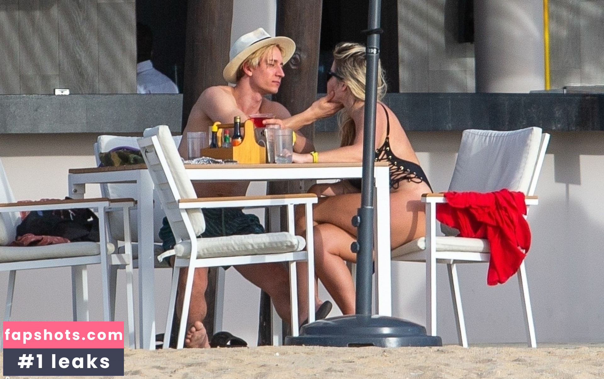 Elena Samodanova gallery photo #55