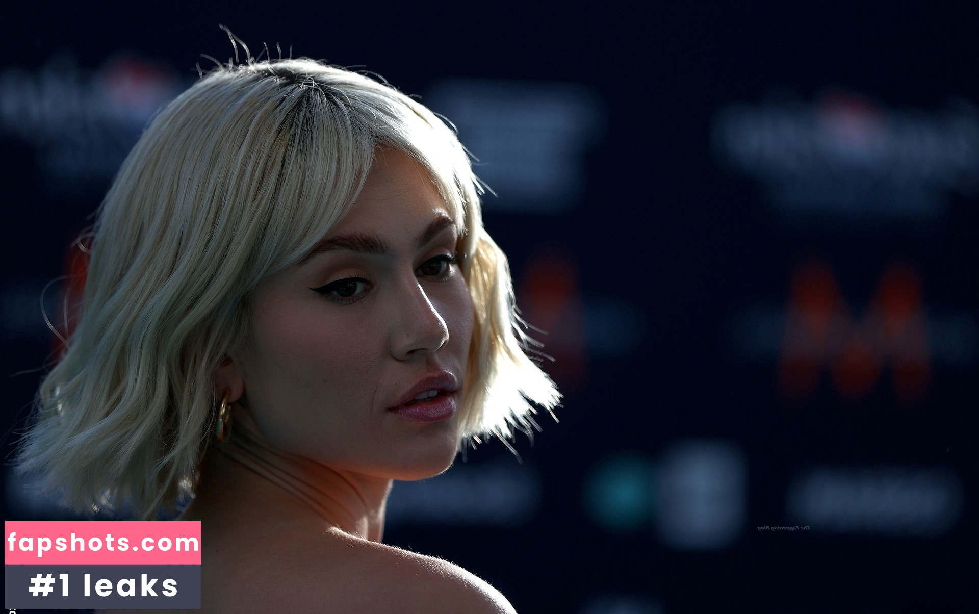 Elena Tsagrinou gallery photo #36