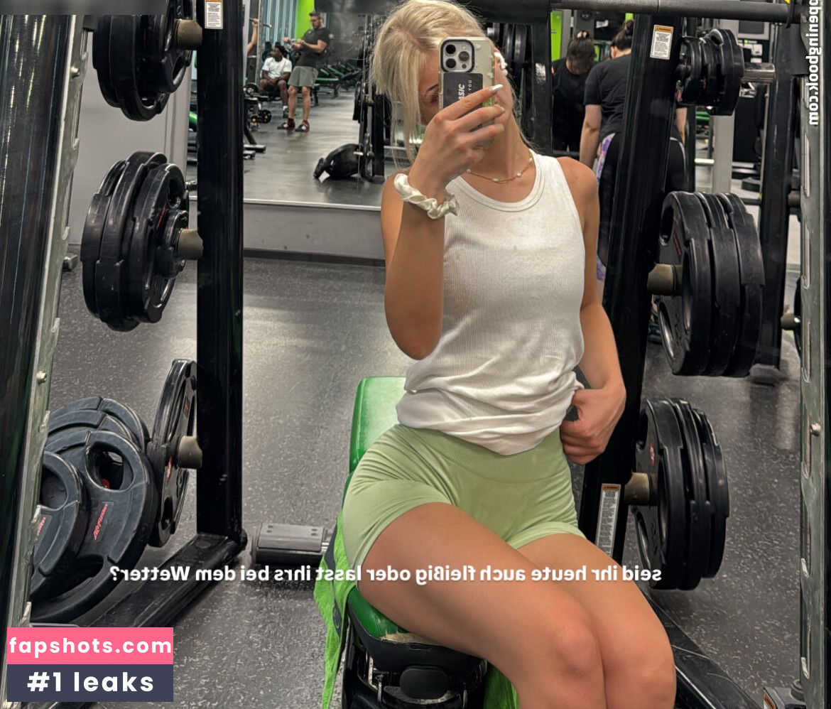 Elena Zoe gallery photo #2