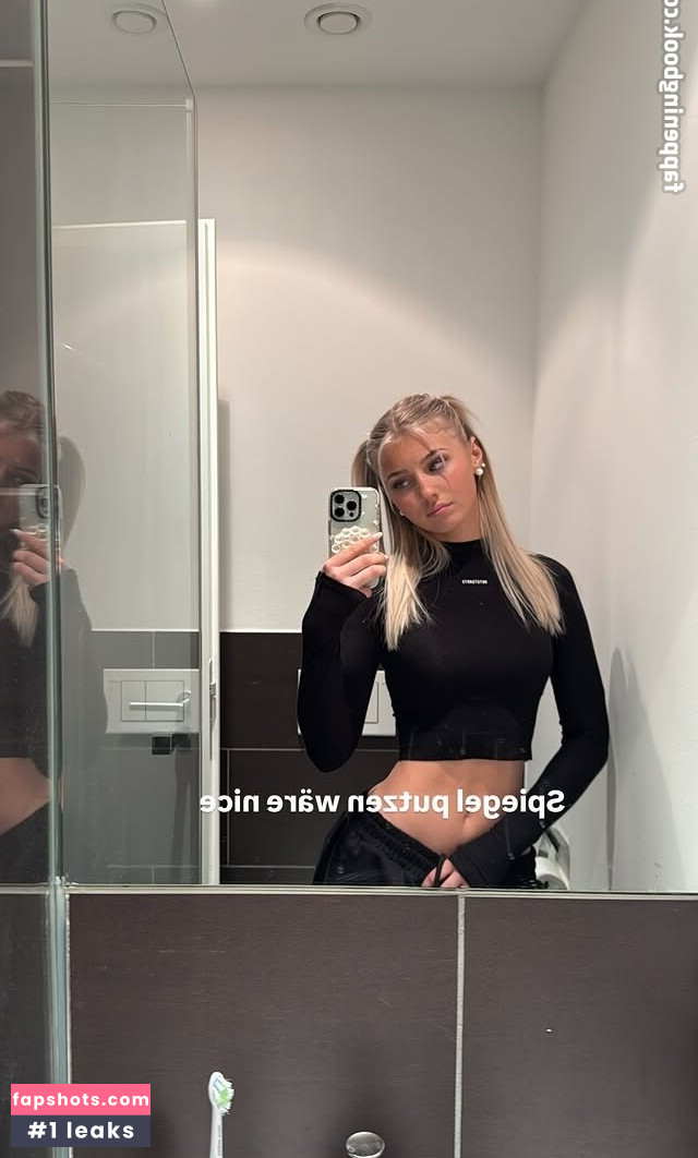 Elena Zoe gallery photo #7