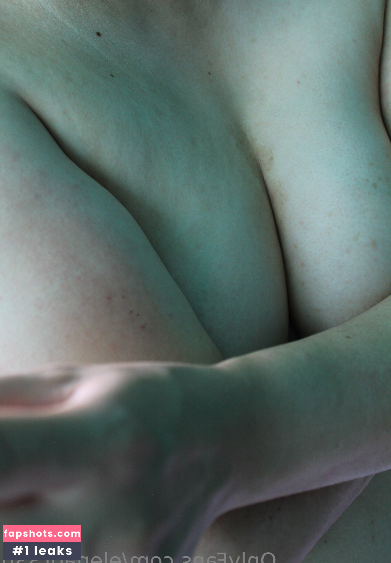 elenagr33n Nude Leaks OnlyFans Photos #2 - LeakJerk