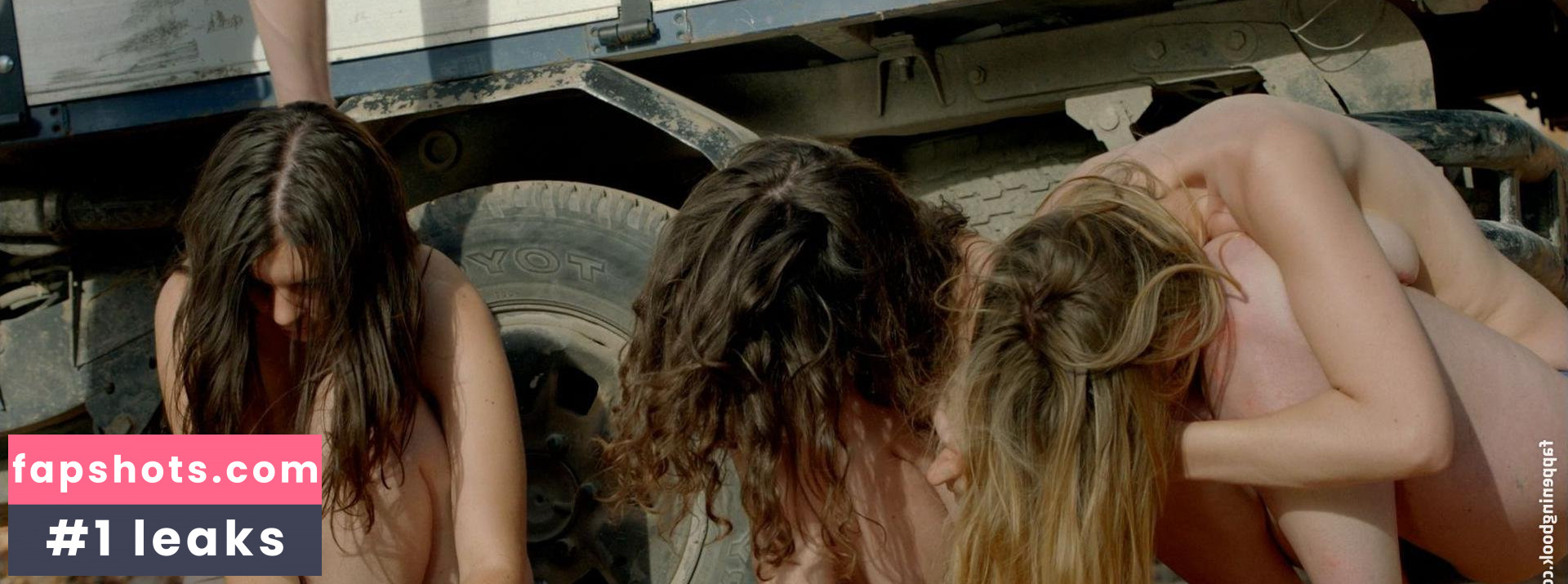 Eléonor Vergez nude babe gallery