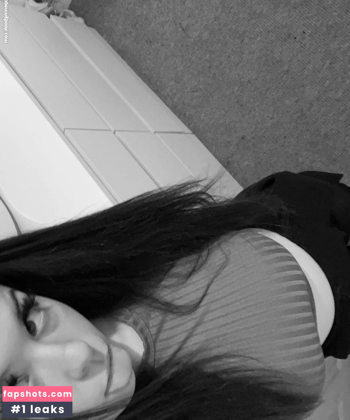 Eleri Evans gallery photo #22