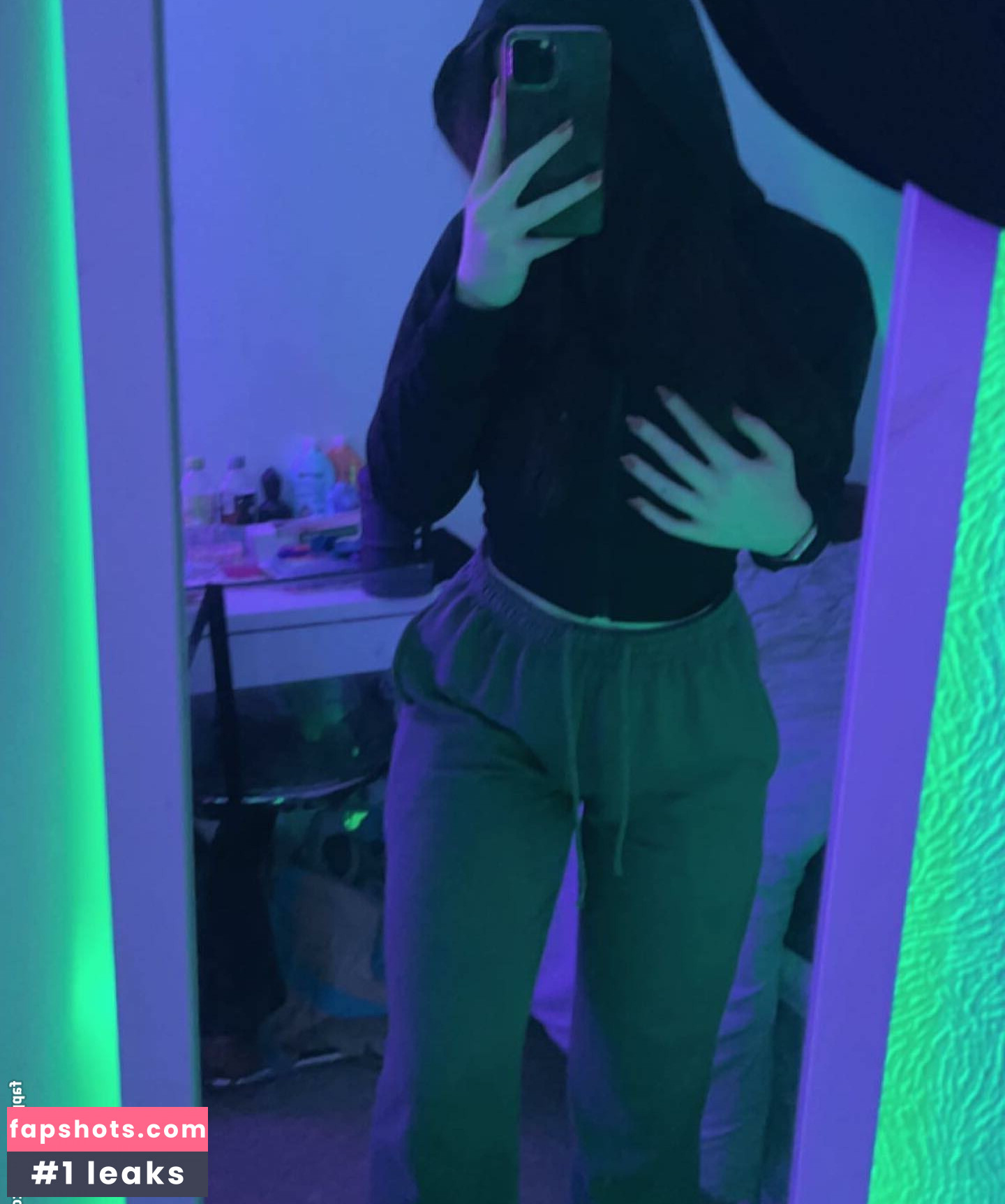 Eleri Evans gallery photo #25