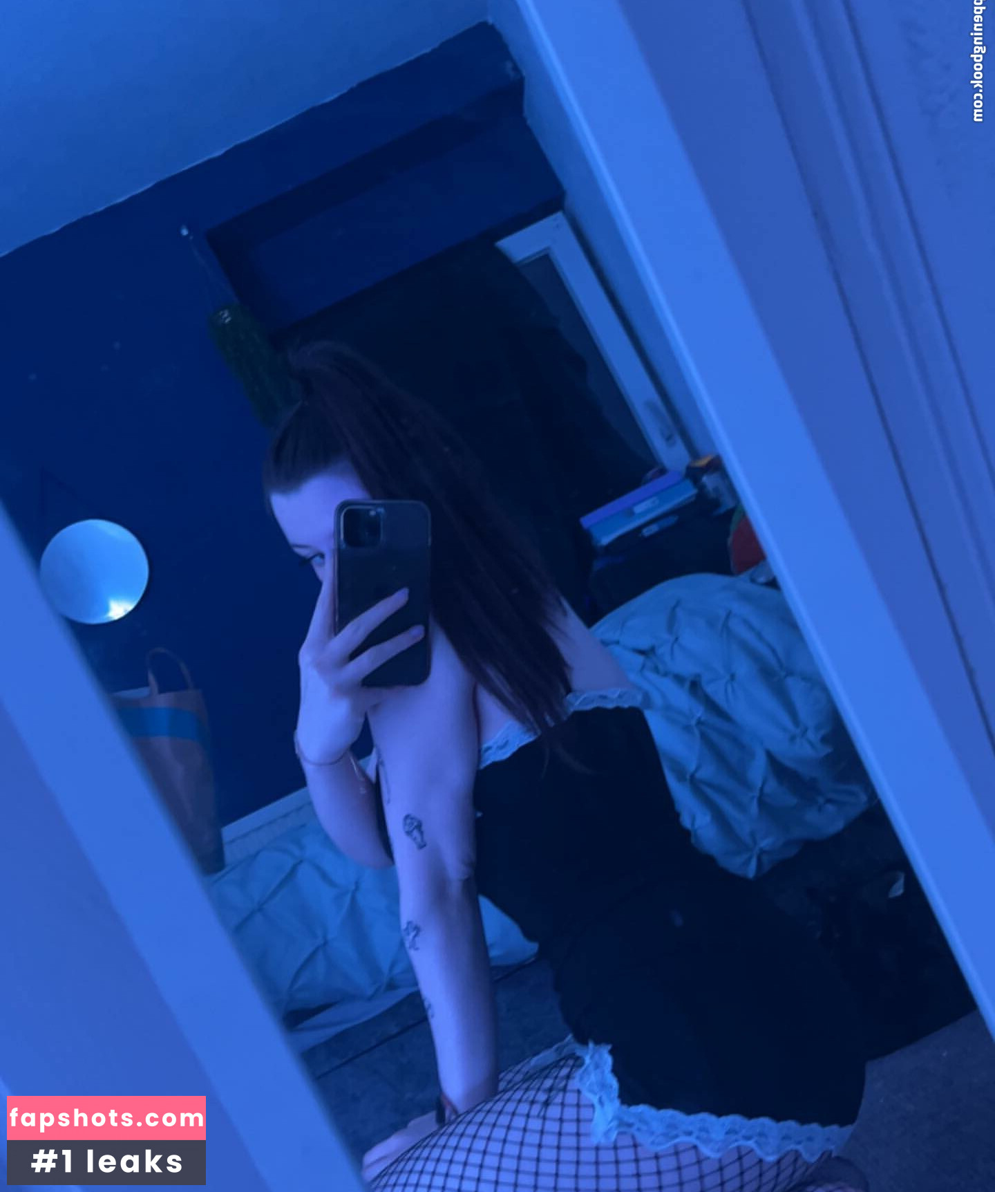 Eleri Evans gallery photo #47