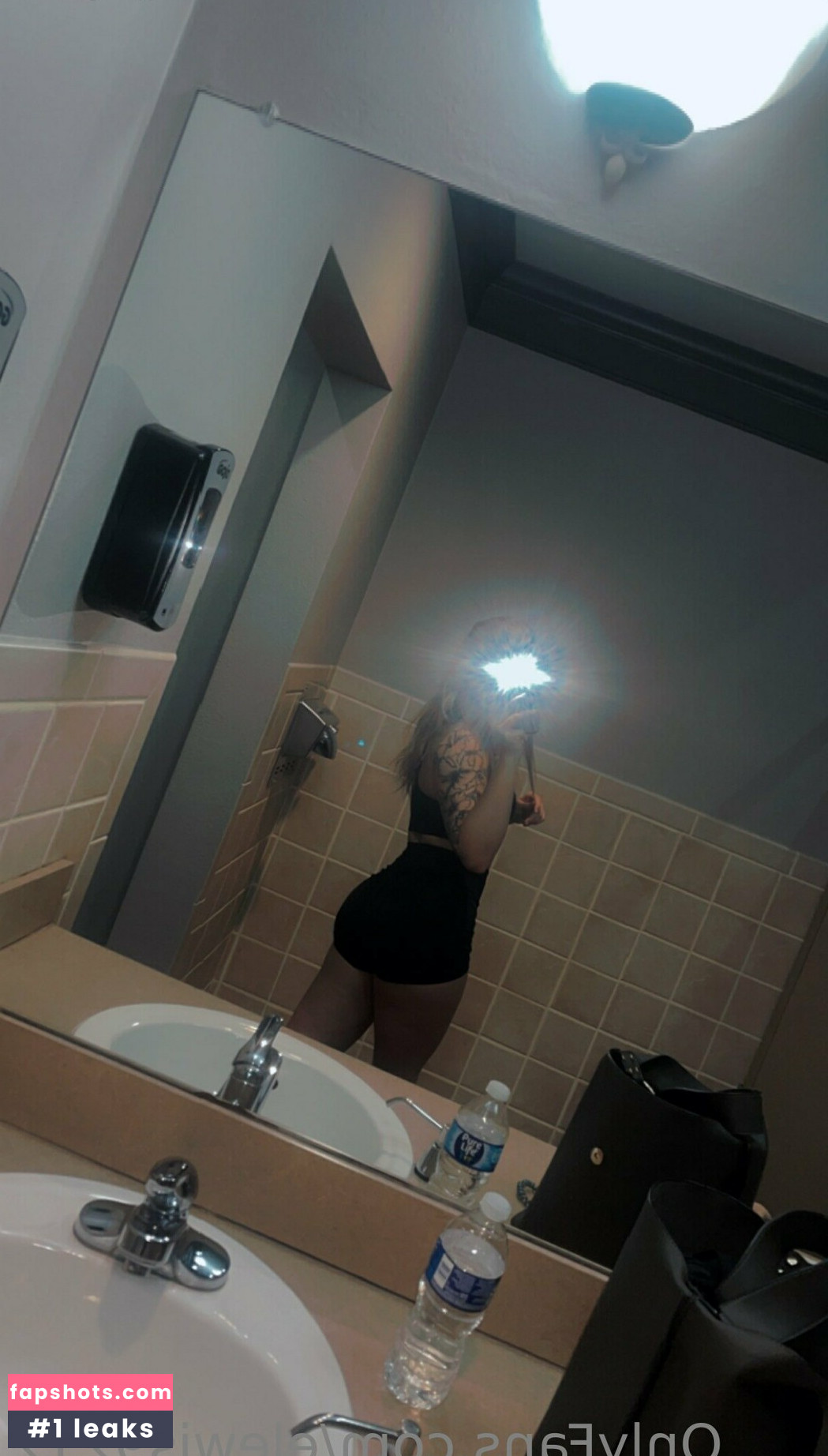 elewis9212 Nude Leaks OnlyFans Photos #4 - LeakJerk