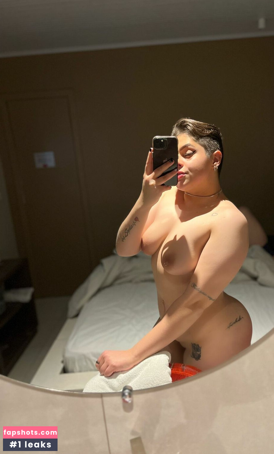 Eliane Araujo gallery photo #4