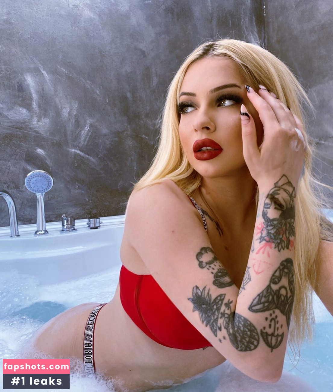 Elif Filyos gallery photo #6