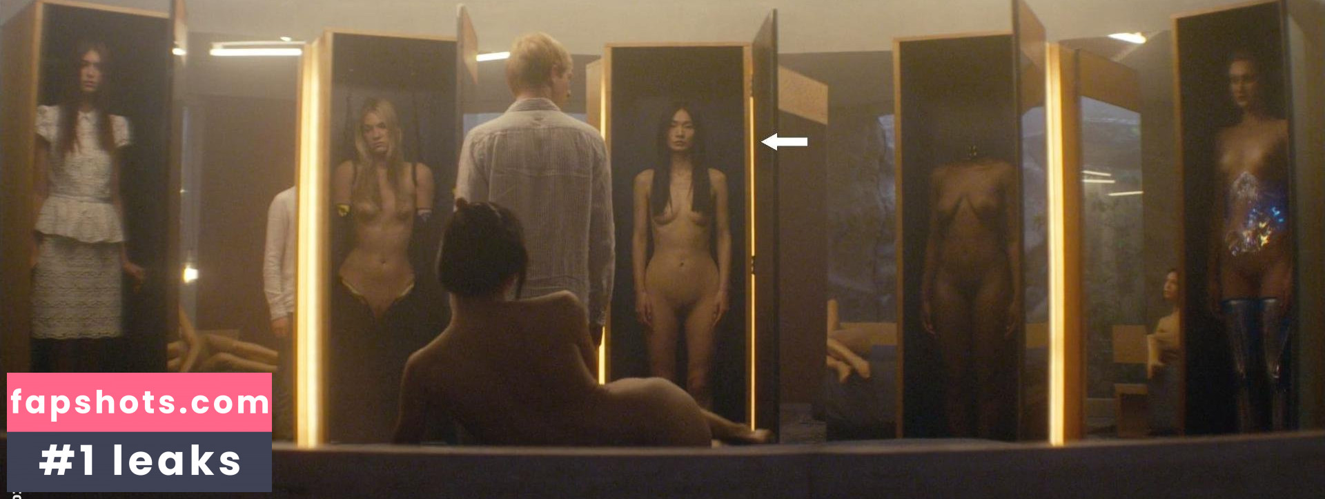 Elina Alminas gallery photo #3