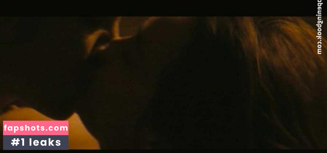 Elina Löwensohn gallery photo #23