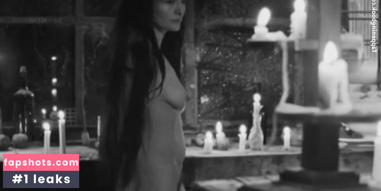 Elina Löwensohn gallery photo #7