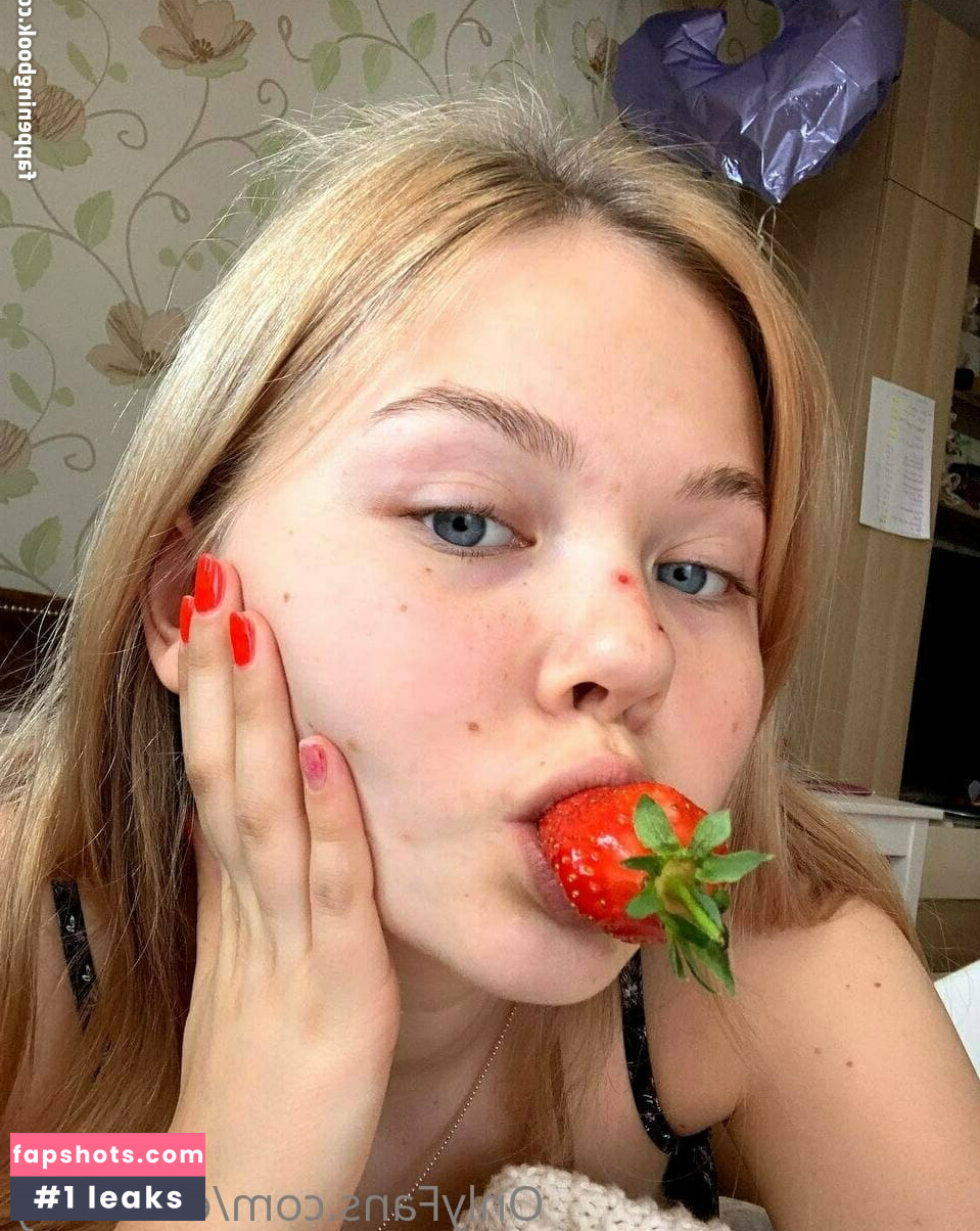 elinakitty gallery photo #24