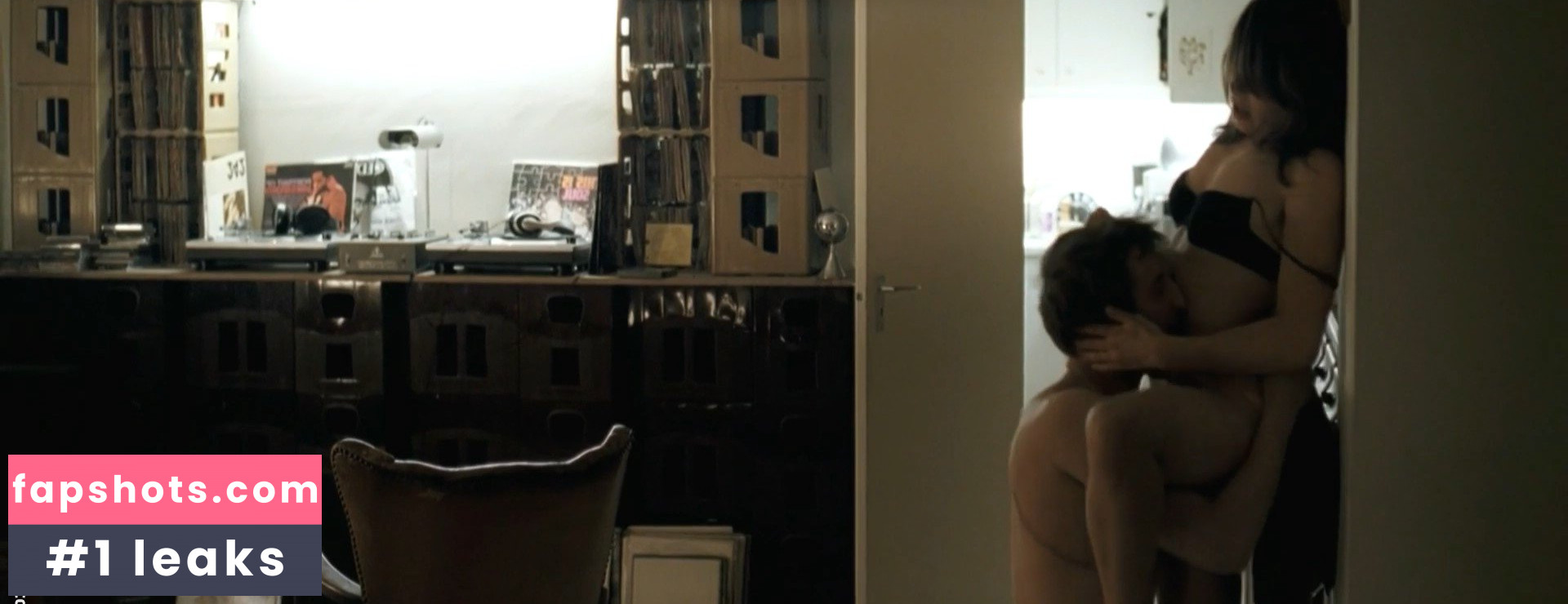 Eline Kuppens gallery photo #2