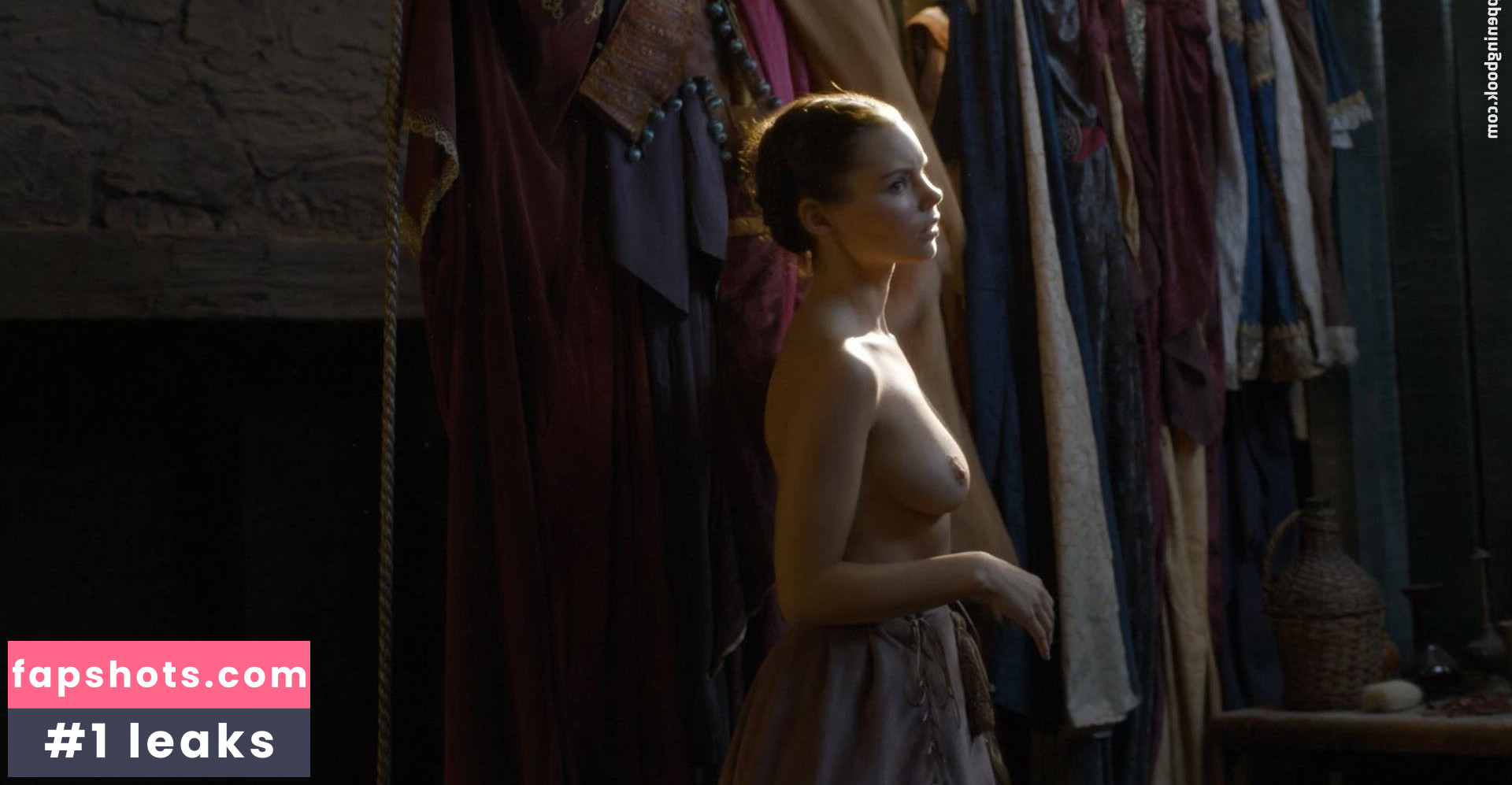 Eline Powell gallery photo #46