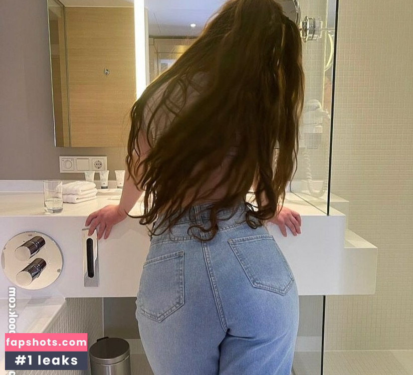 Elisa Aline gallery photo #158