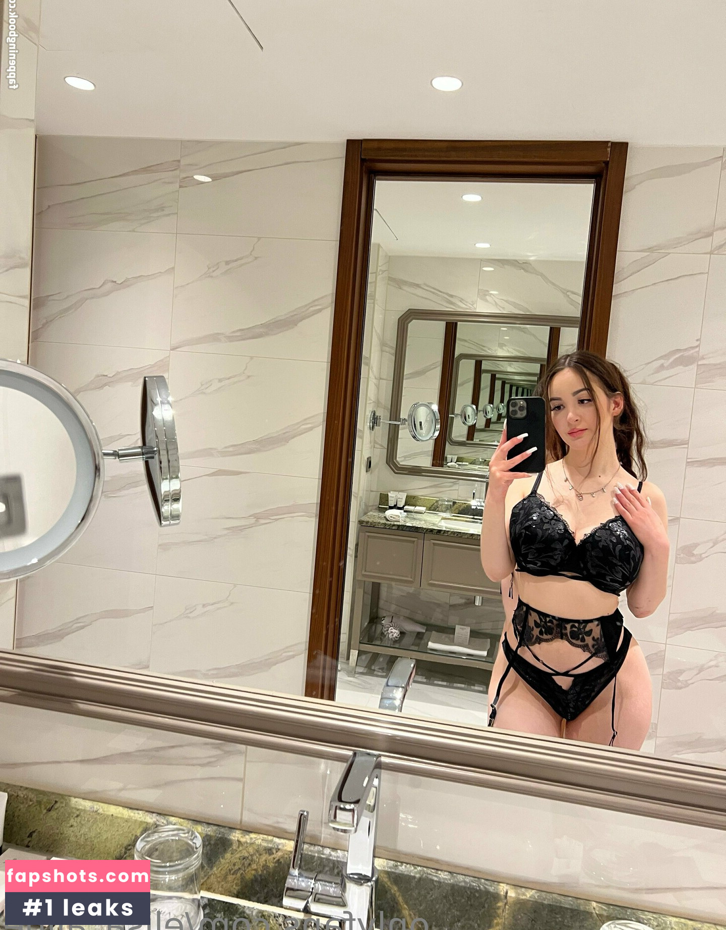 Elisa Aline gallery photo #241