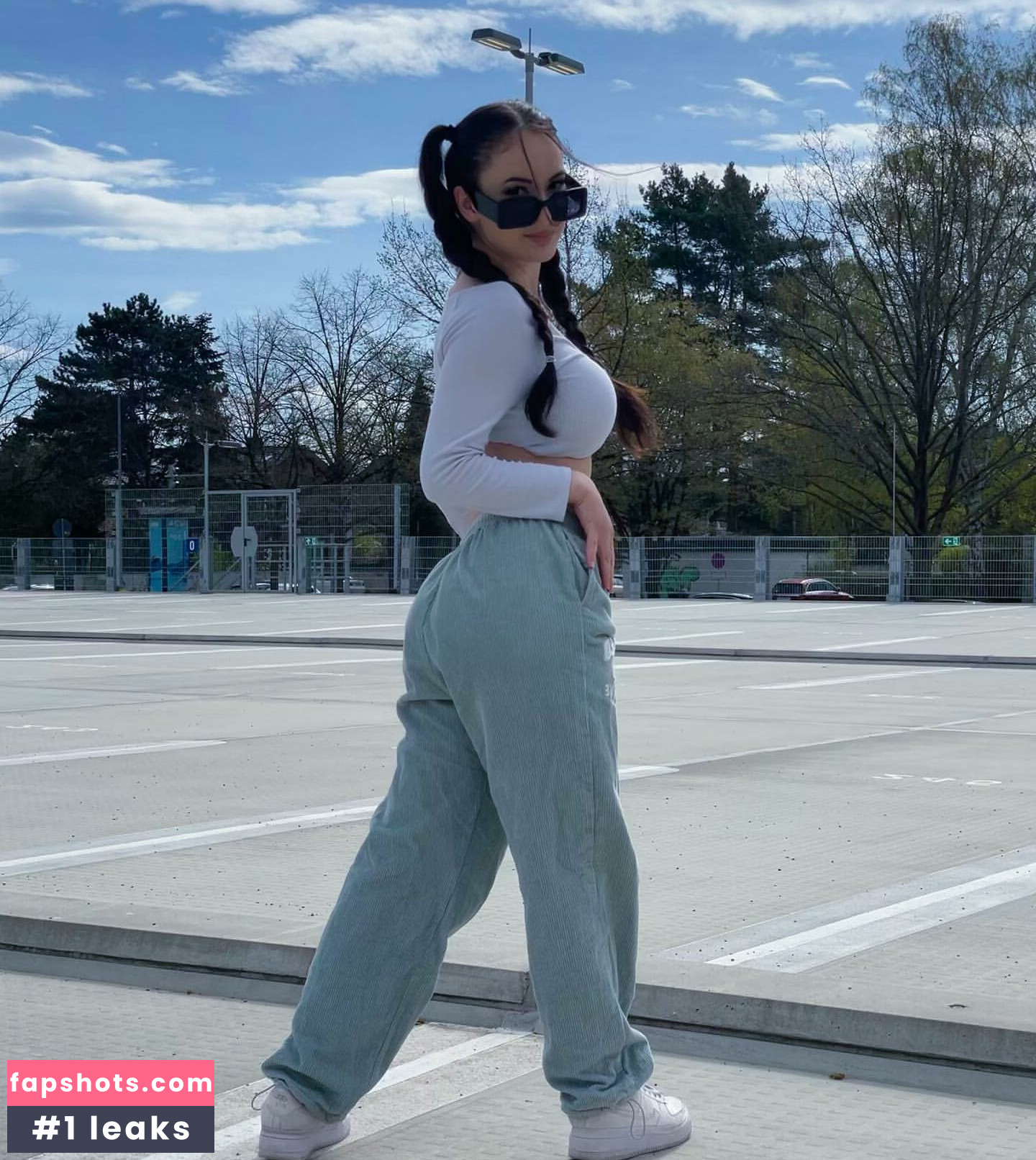 Elisa Aline gallery photo #89