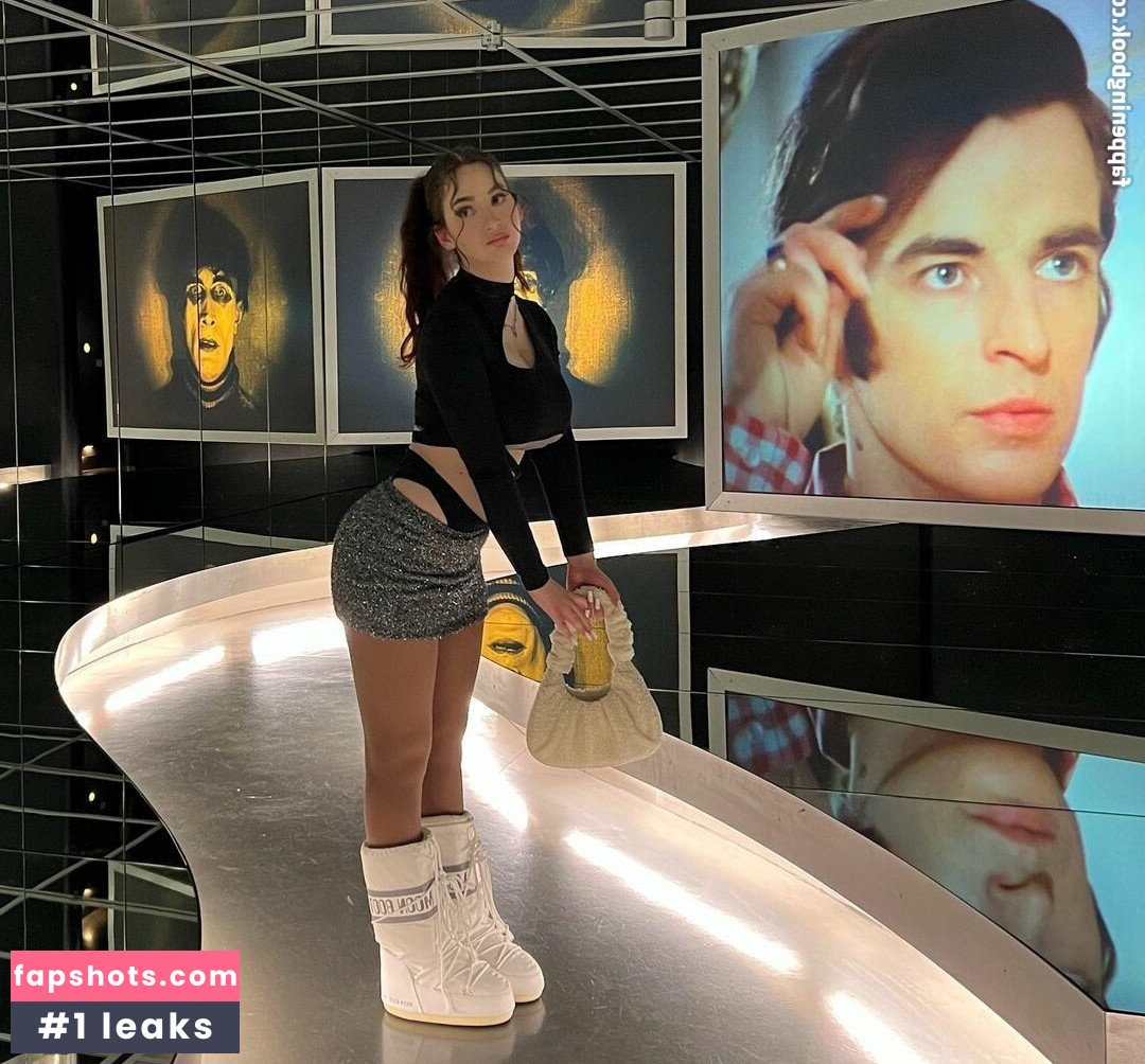 Elisa Aline gallery photo #91