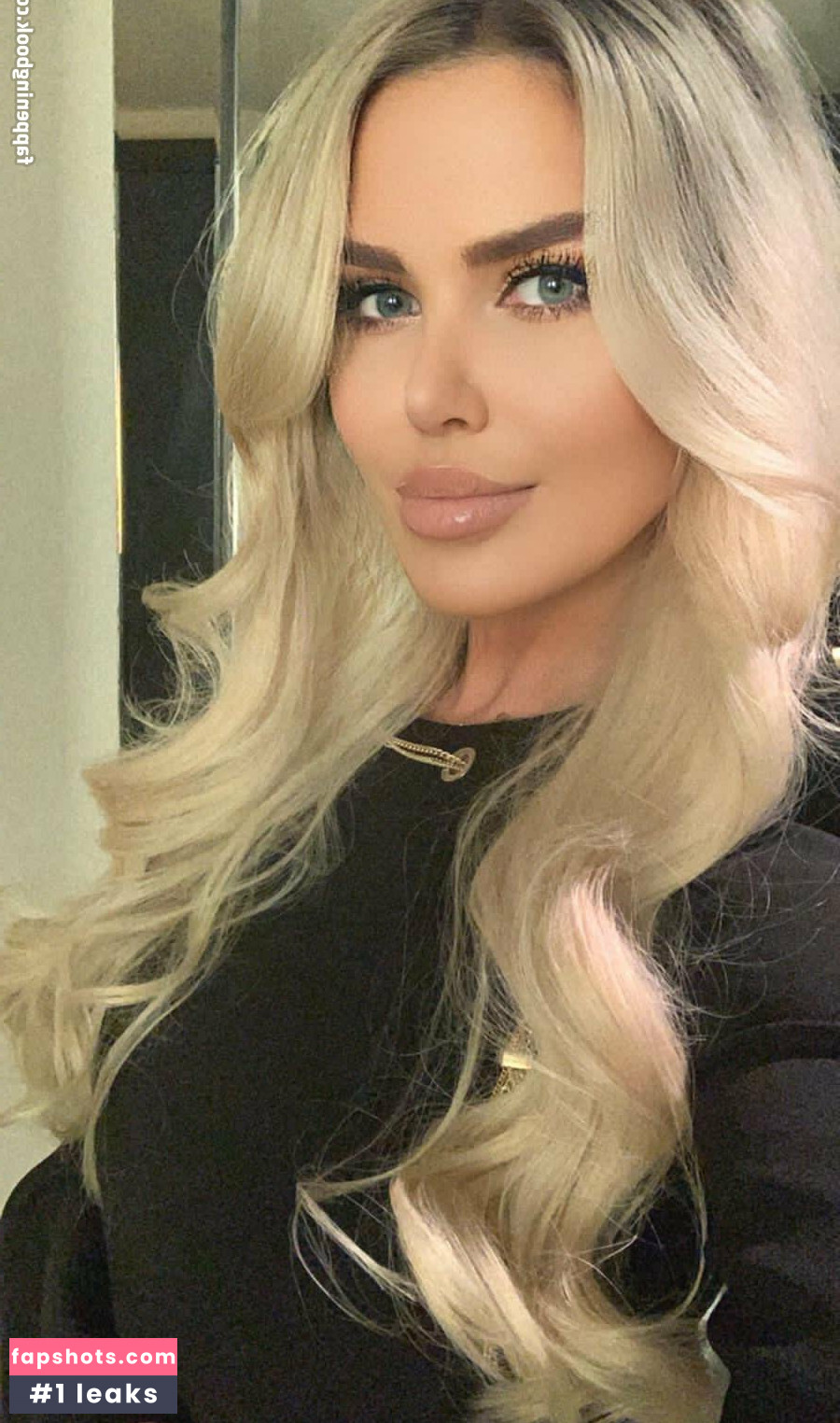 Elisa Bethann gallery photo #9