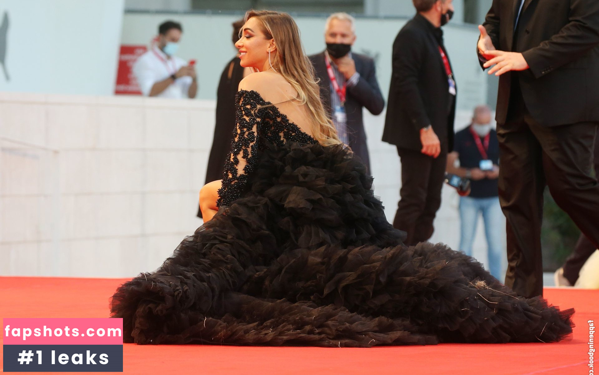 Elisa De Panicis gallery photo #54