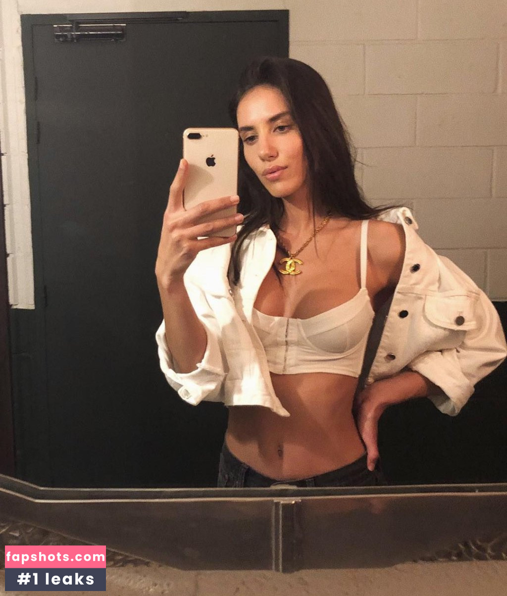 Elisa Meliani gallery photo #117