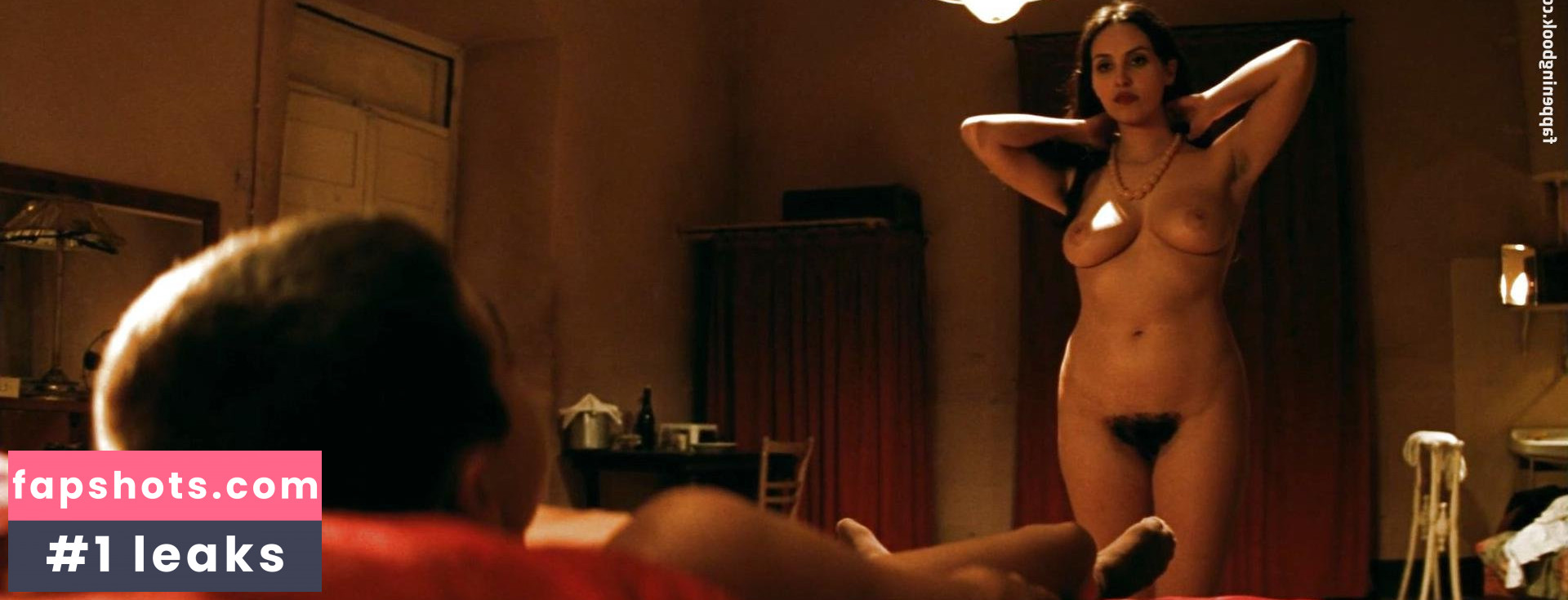 Elisa Morucci gallery photo #2