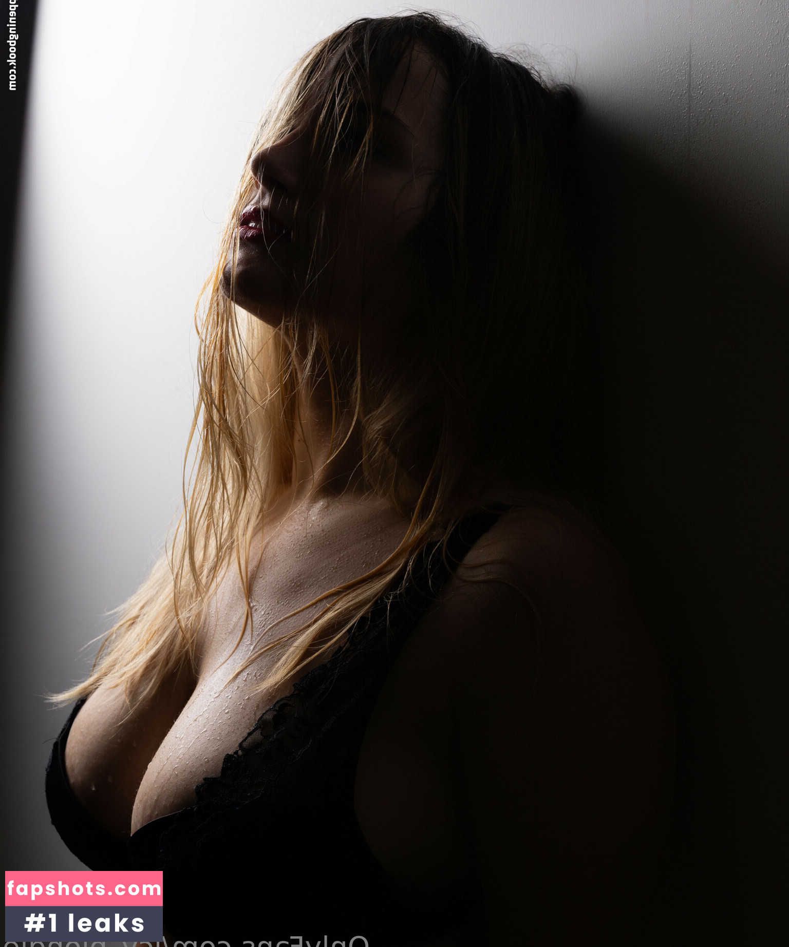 Elisa Pavignano gallery photo #7