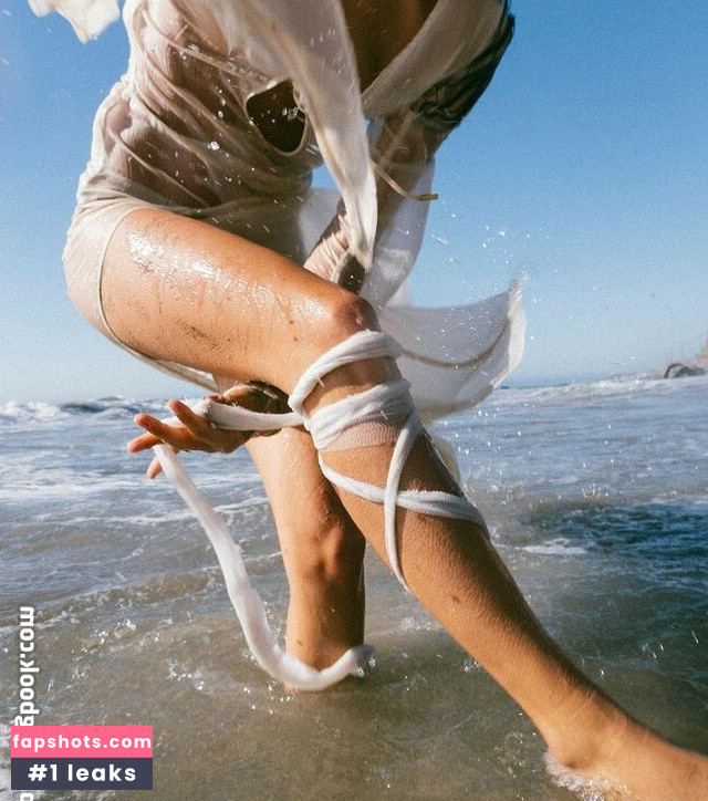 Elisa & Renne Herbert Twins gallery photo #22