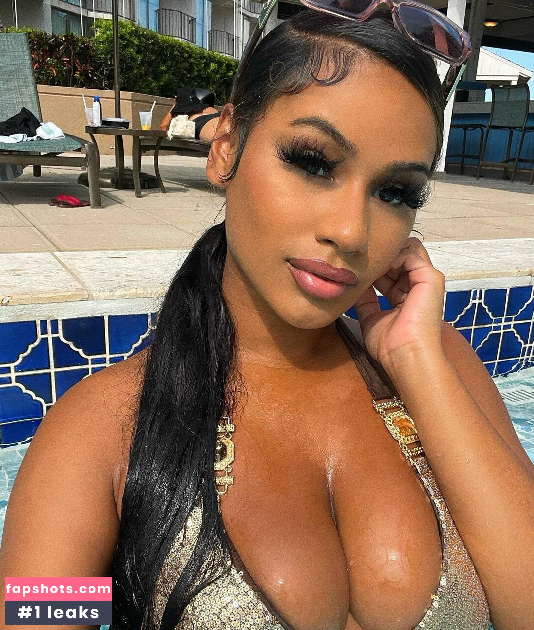 Elisa Saraii gallery photo #4