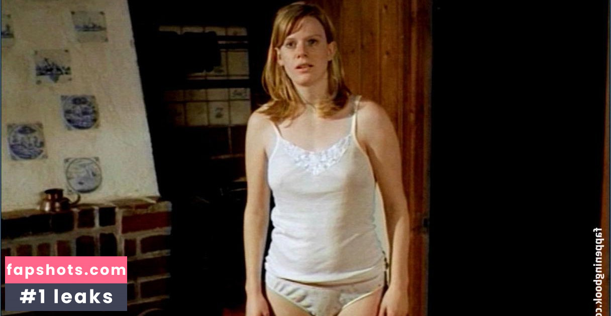 Elisa Seydel nude babe gallery