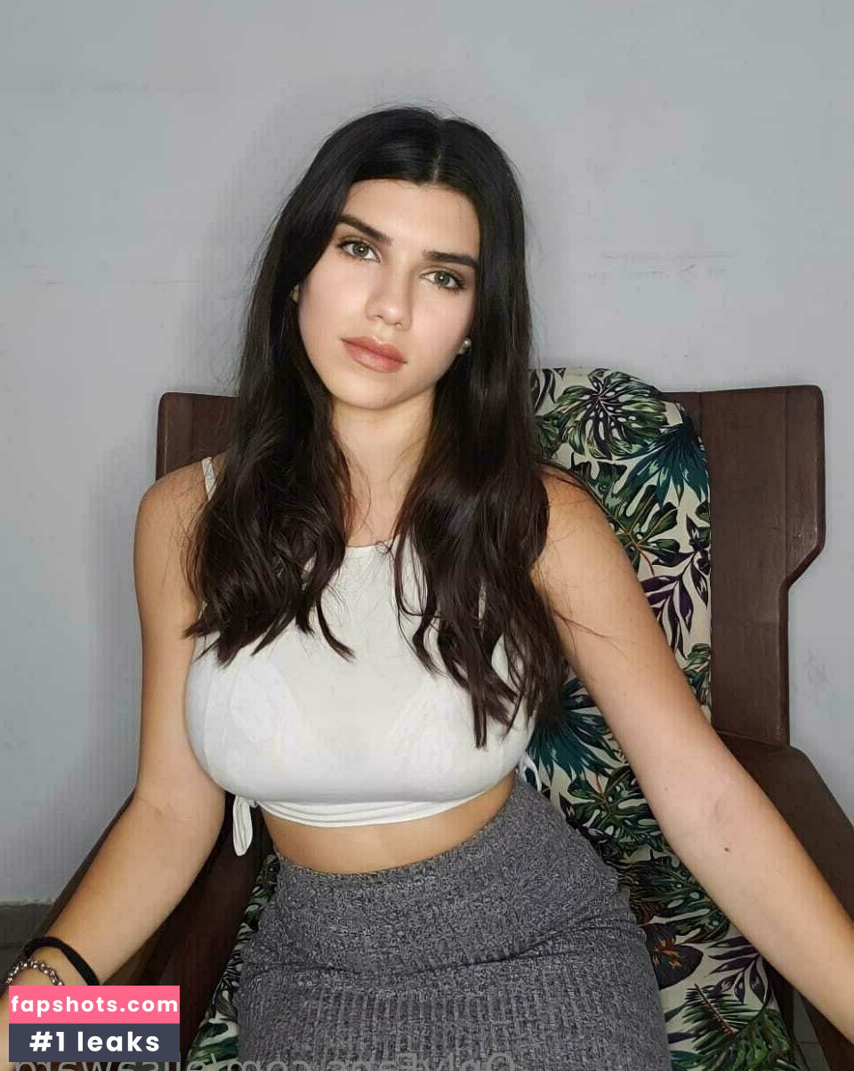 Elisa Ward gallery photo #5