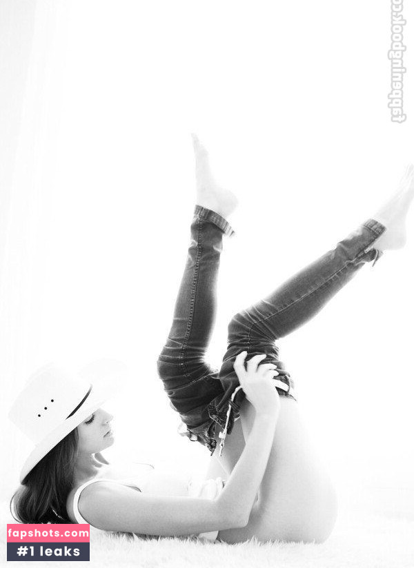 Elisabeth Giolito Nude Leaks OnlyFans Photos #51 - Fapshots