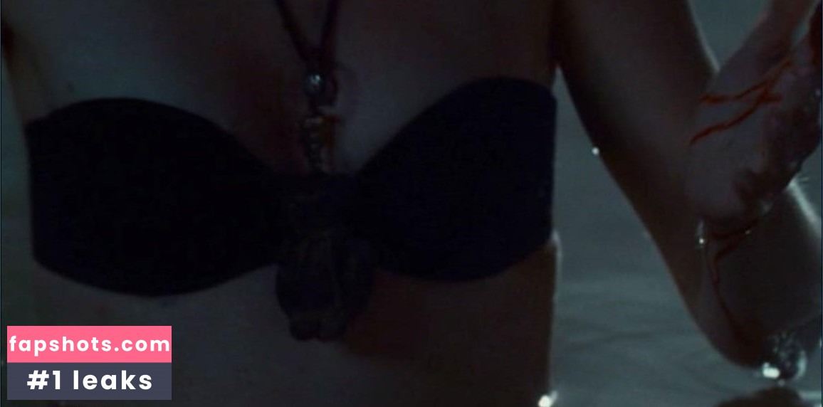 Elisabeth Harnois gallery photo #2