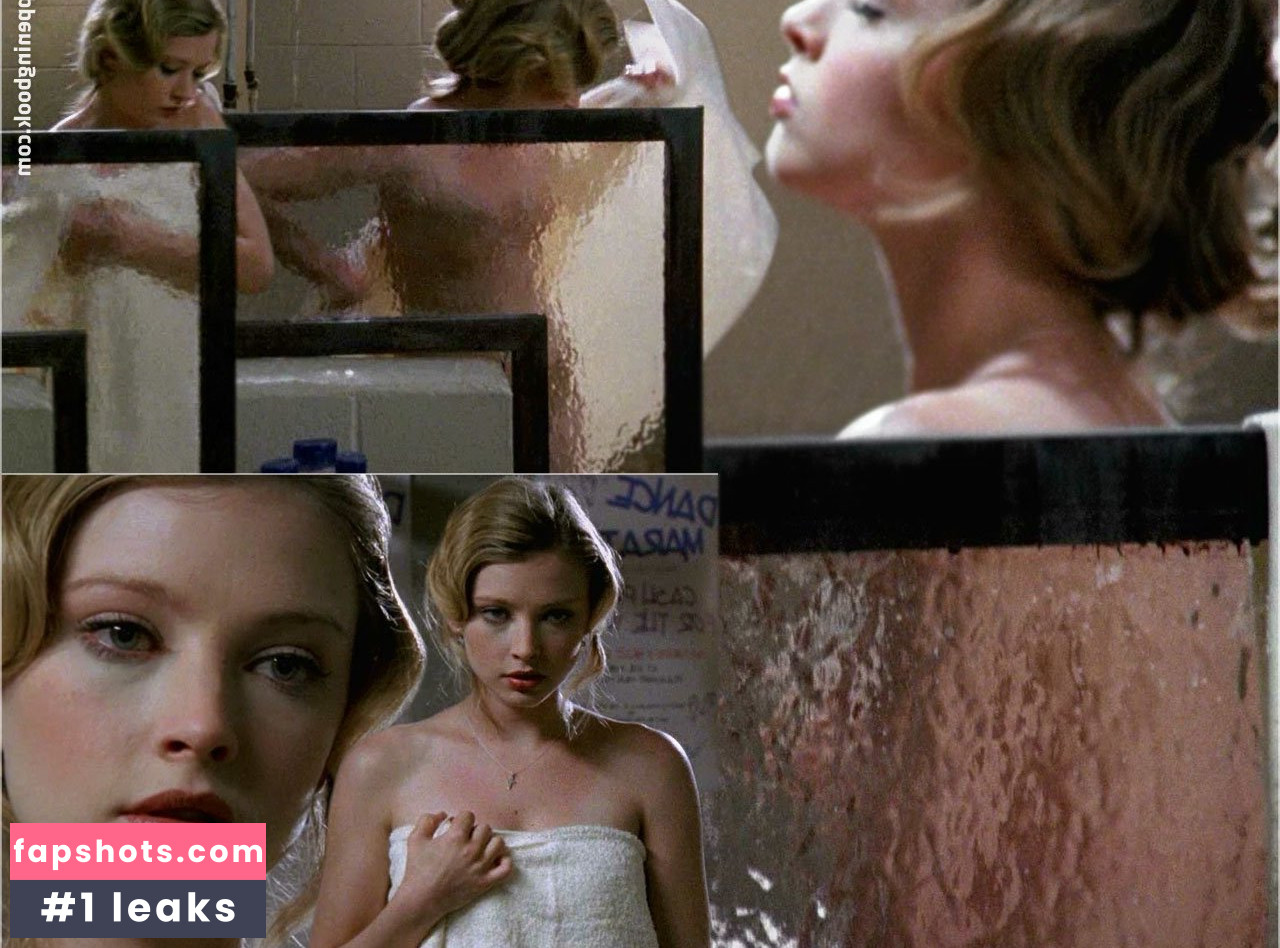 Elisabeth Harnois gallery photo #17