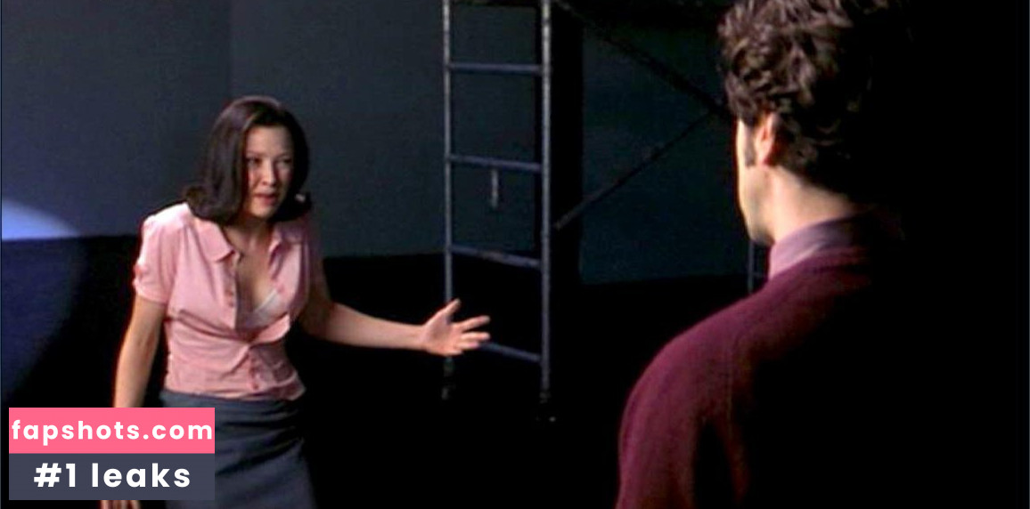 Elisabeth Harnois gallery photo #4