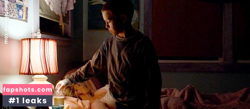 Elisabeth Shue Nude Leaks OnlyFans Photos #118 - LeakJerk