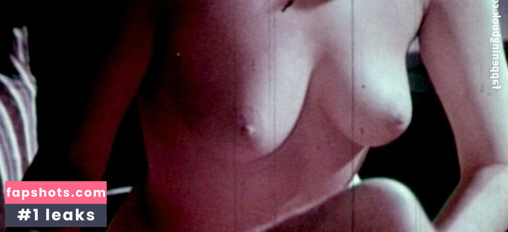 Elisabeth Volkmann gallery photo #12