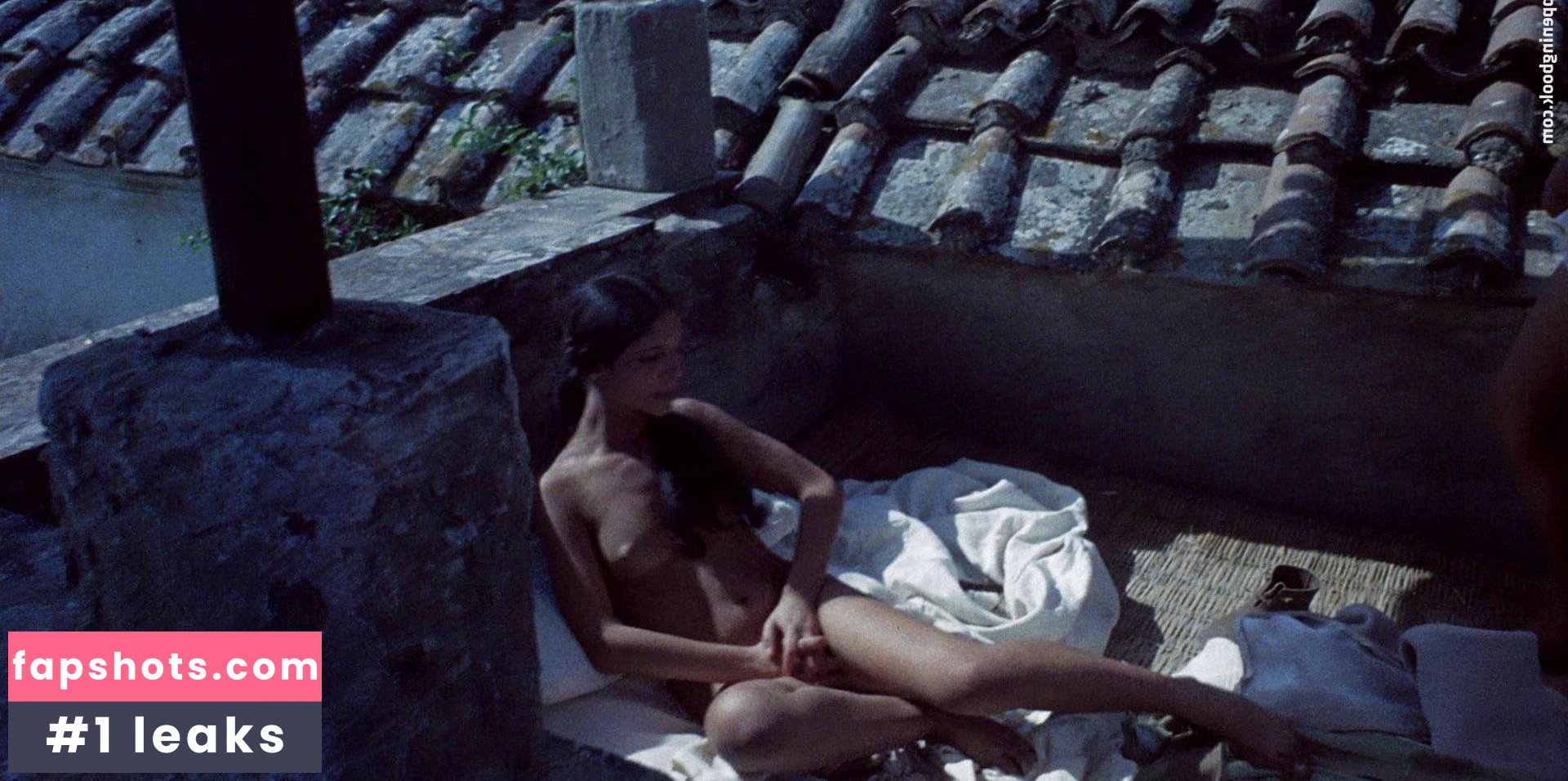 Elisabetta Genovese Nude Leaks OnlyFans Photos #4 - LeakJerk