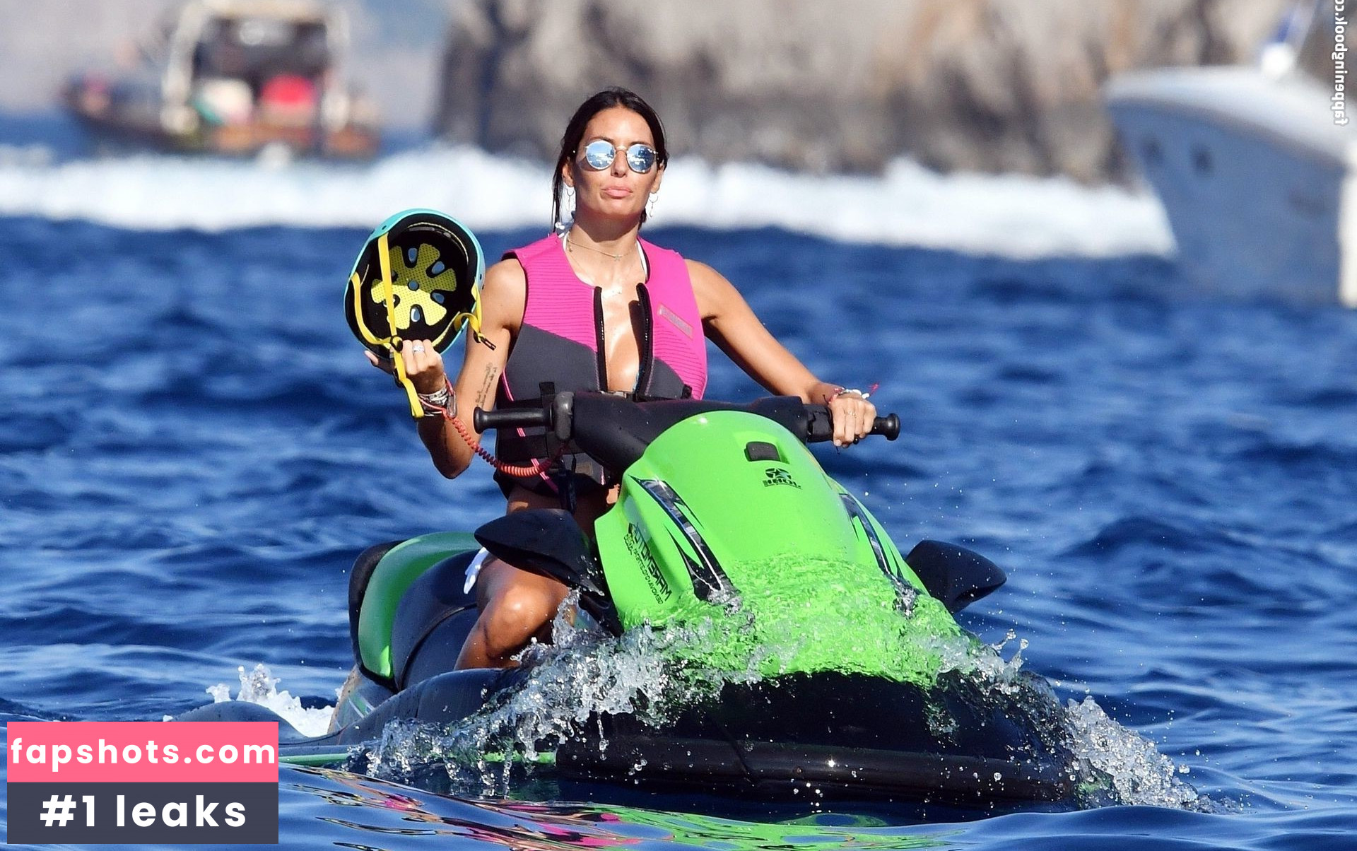 Elisabetta Gregoraci gallery photo #108