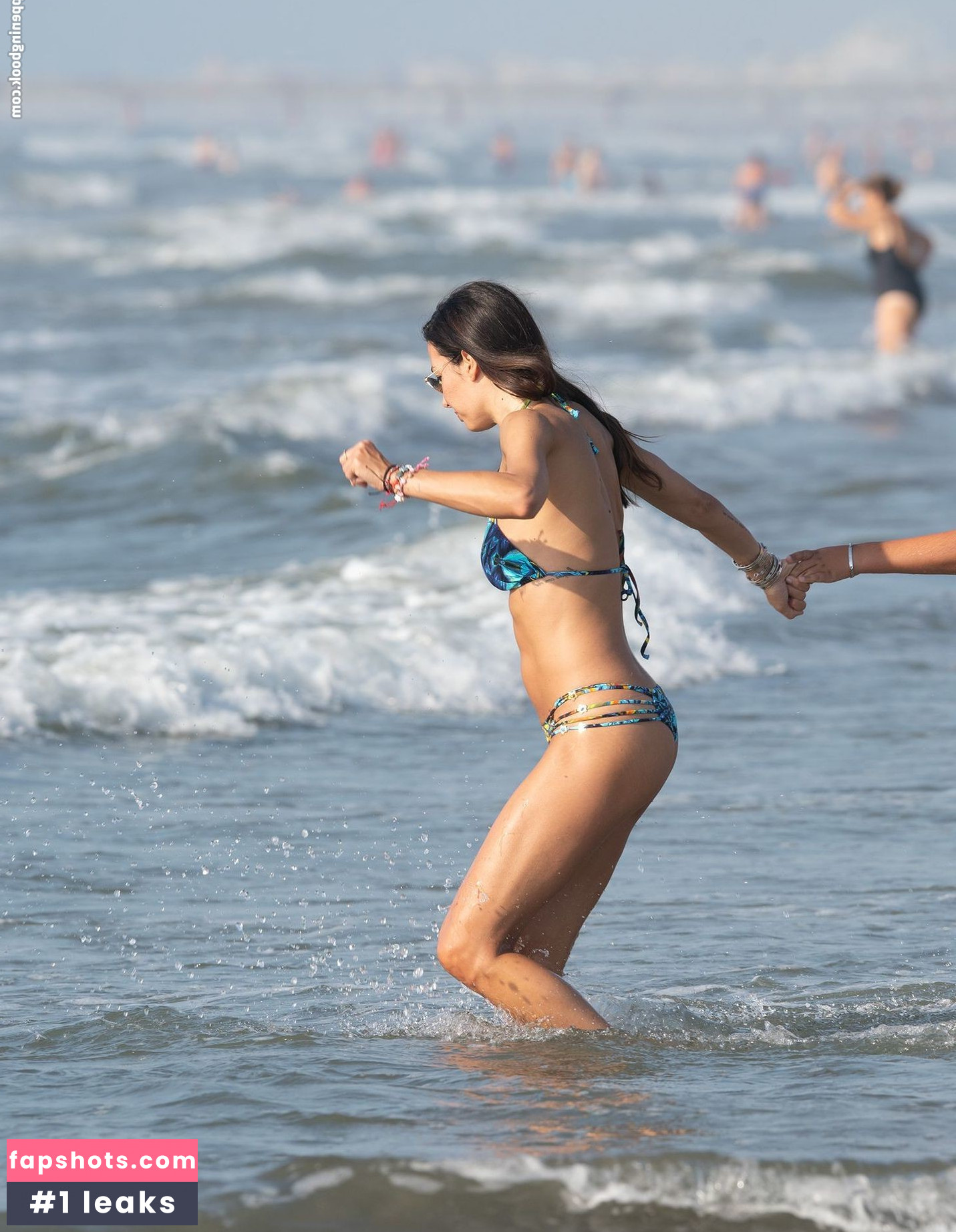 Elisabetta Gregoraci gallery photo #145