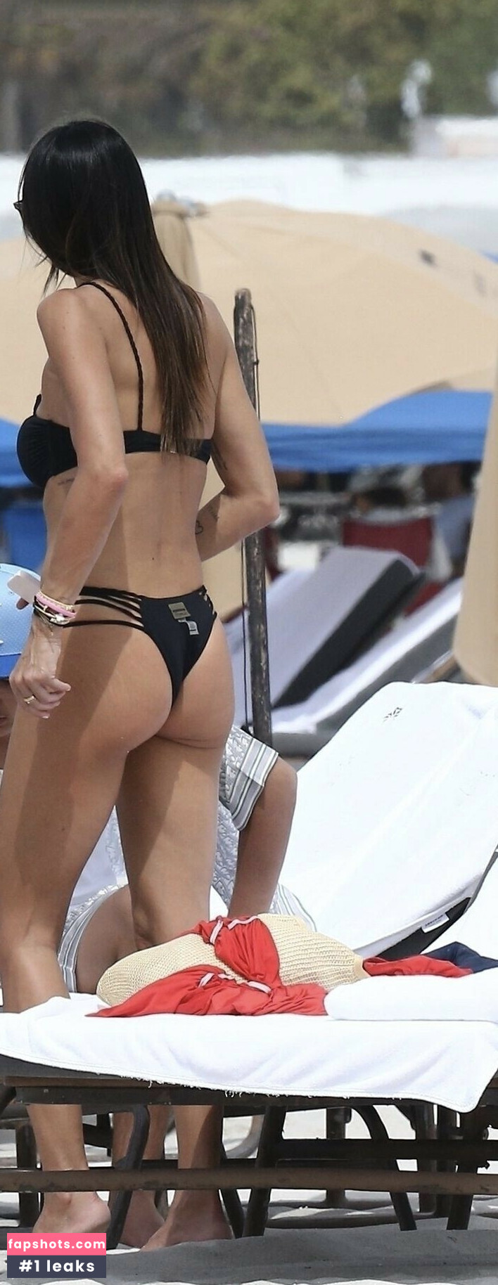 Elisabetta Gregoraci gallery photo #17