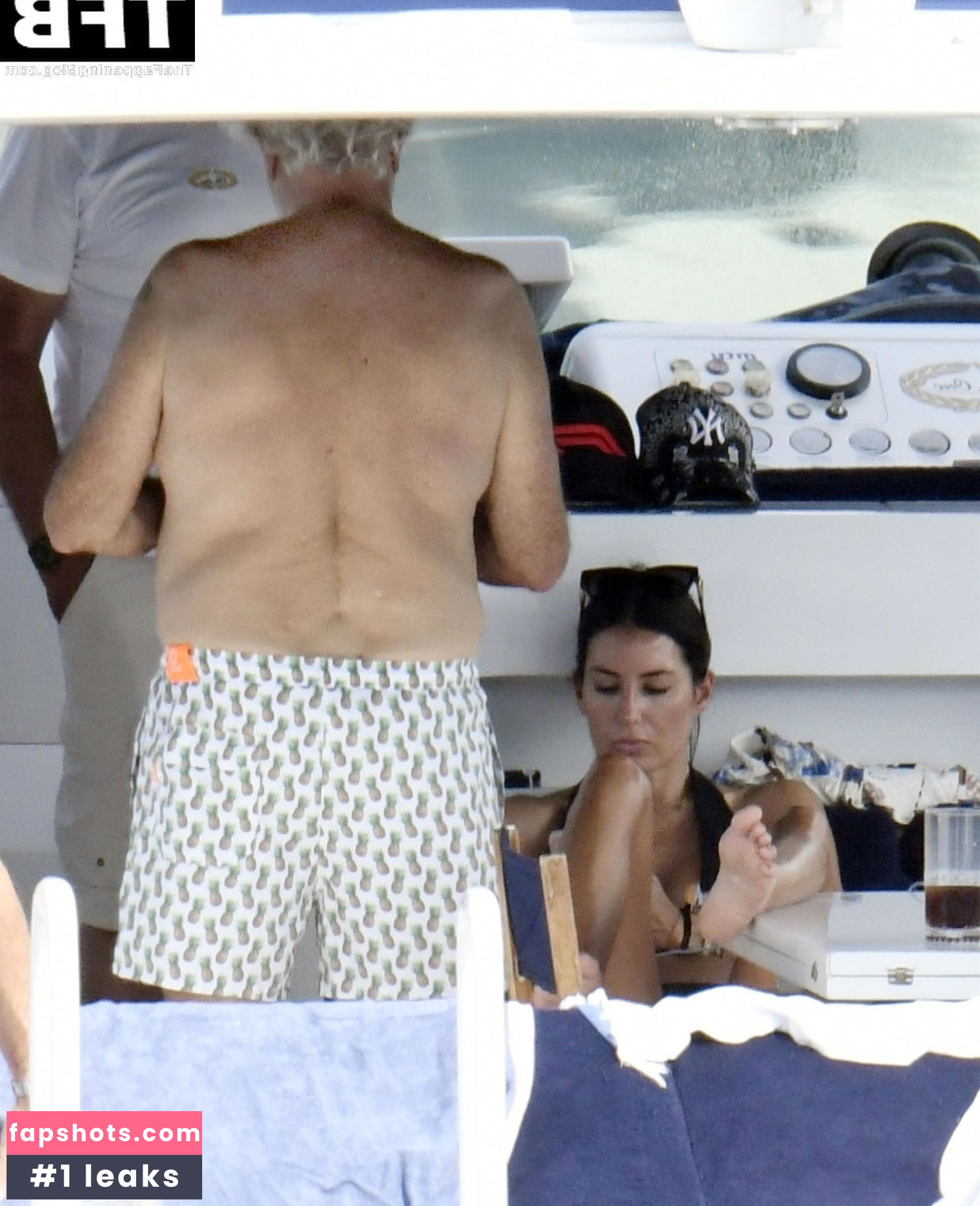 Elisabetta Gregoraci gallery photo #64