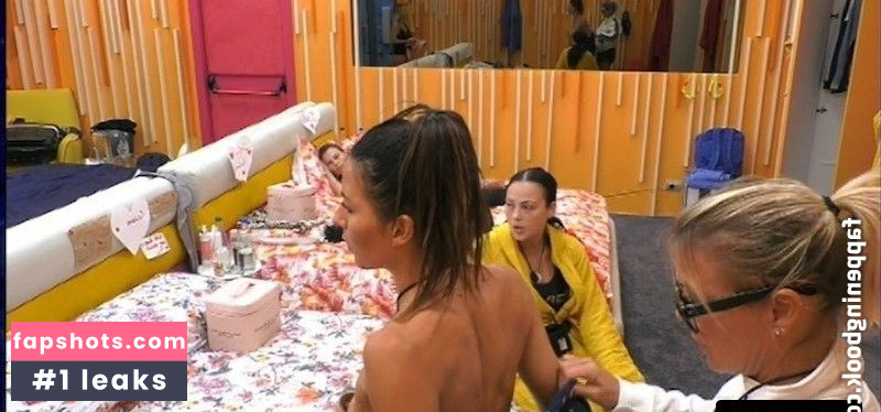 Elisabetta Gregoraci gallery photo #83