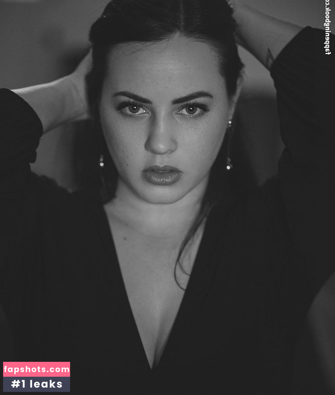 Elisaofficialx Nacktheit OnlyFans Fotos #7 - Fapshots