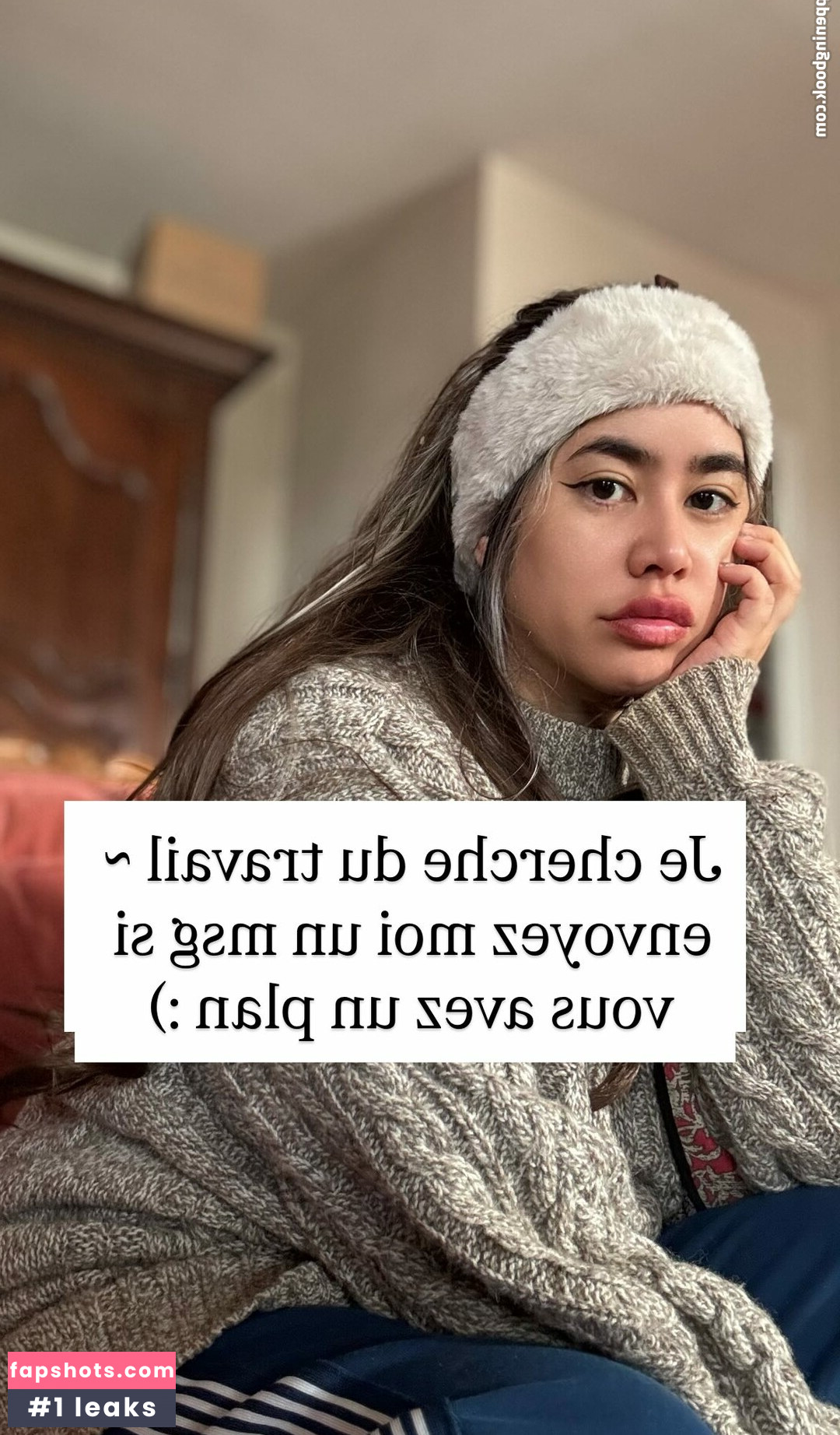 Elise ASMR gallery photo #10