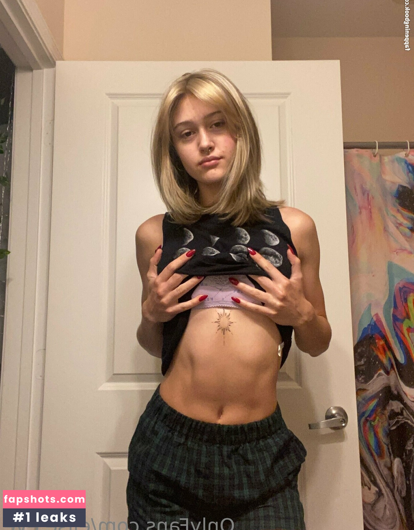 elise.eve gallery photo #118