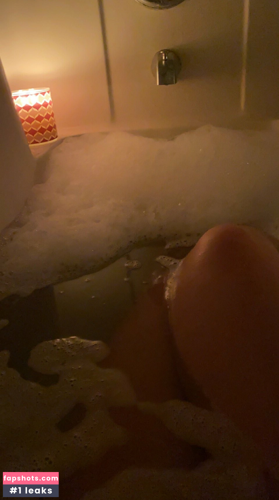 elise.eve gallery photo #8